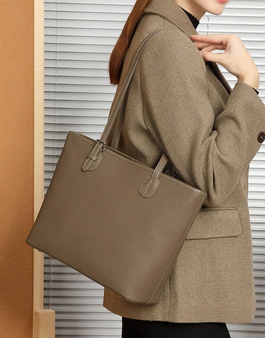 A4トートバッグ 上品シンプル 本革風 トートバッグ