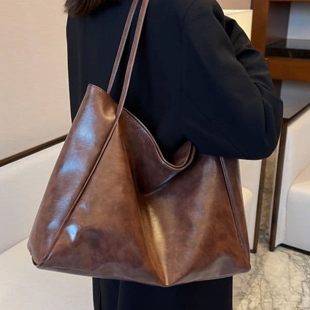 A4トートバッグ 上質レザー大容量トートバッグ