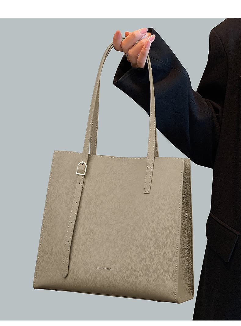 A4トートバック 上品シンプル大容量トートバッグ