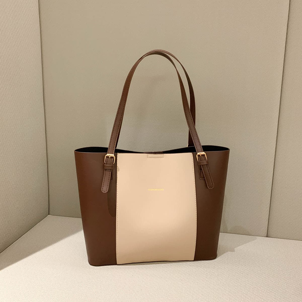 A4トートバック 上品シンプル スクエア トートバッグ