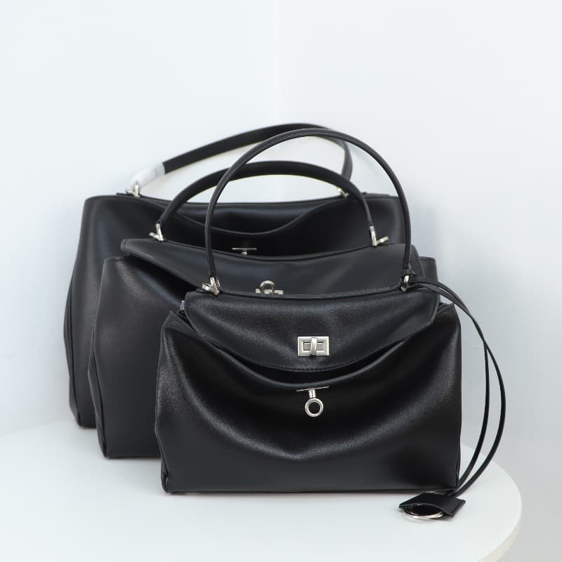 A4トートバック ソフトレザー 大容量 ビジネストート