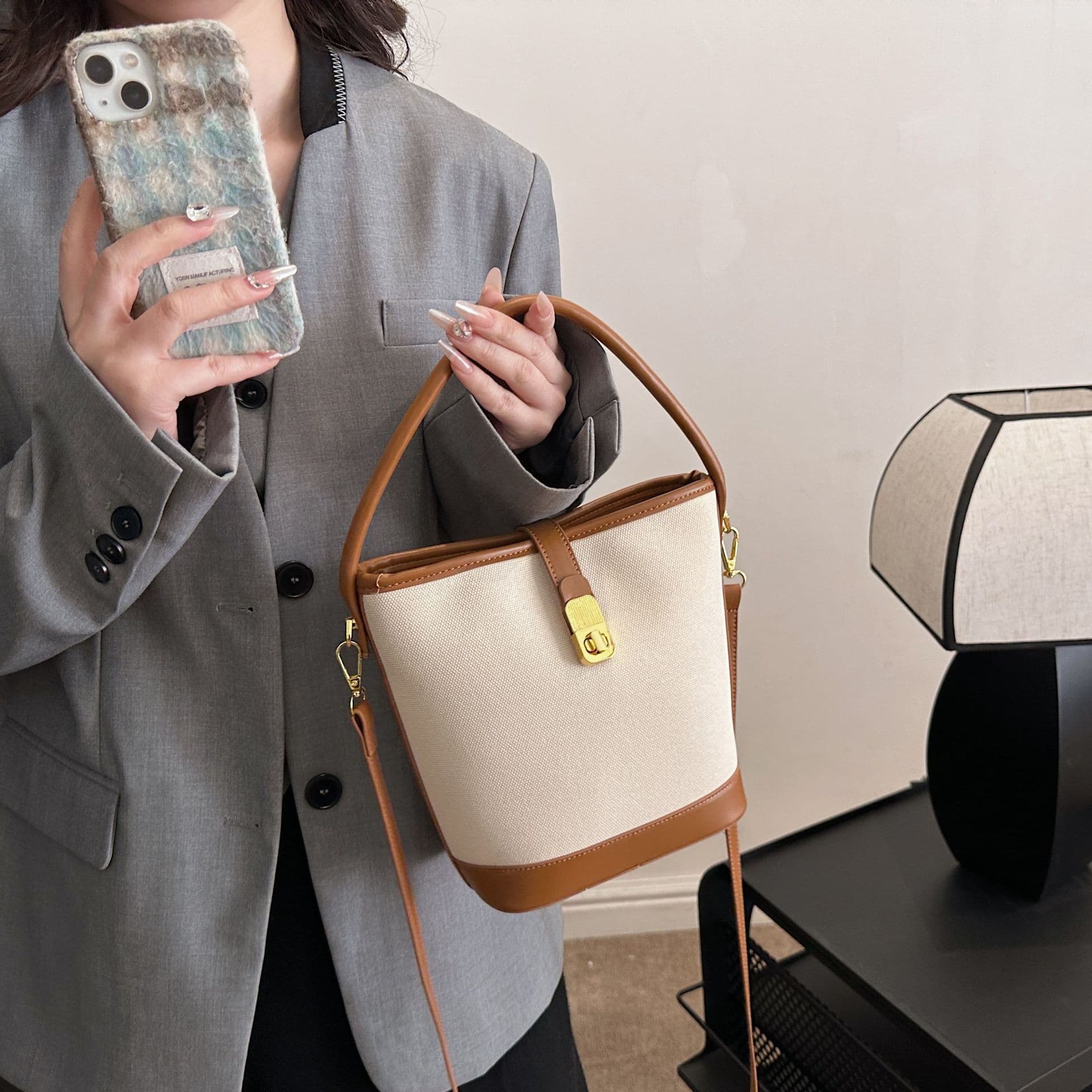 A4トートバック 上品シンプル キャンバス バケツ型トートバッグ