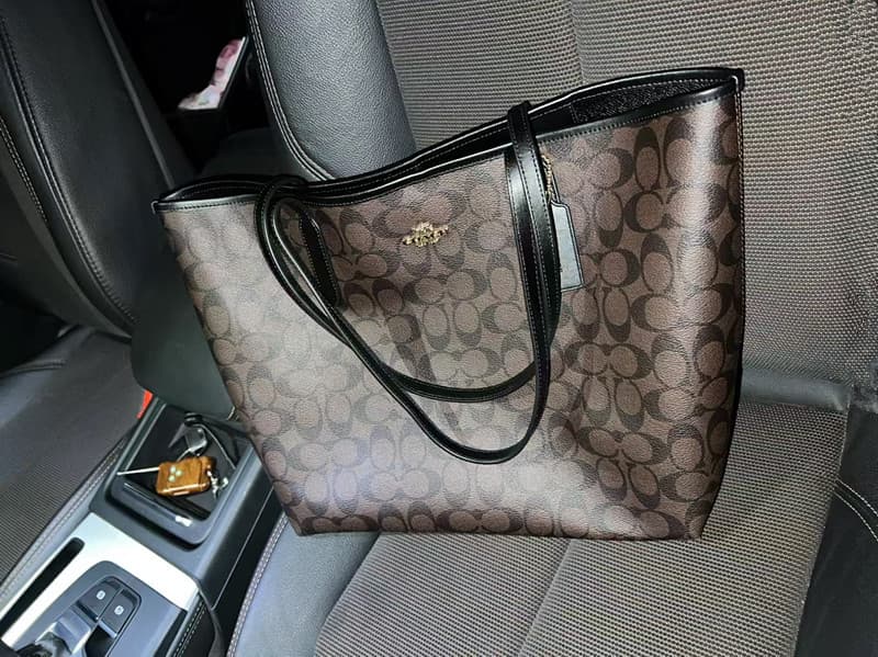 A4トートバック 上品シグネチャー柄 大容量トートバッグ