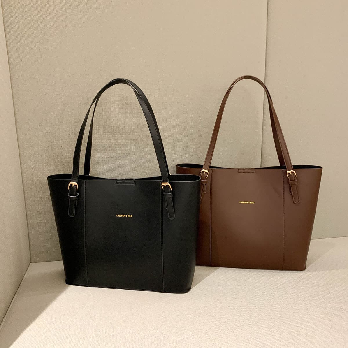 A4トートバック 上品シンプル スクエア トートバッグ