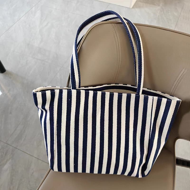 A4トートバッグ 日常を彩る シンプル帆布トート