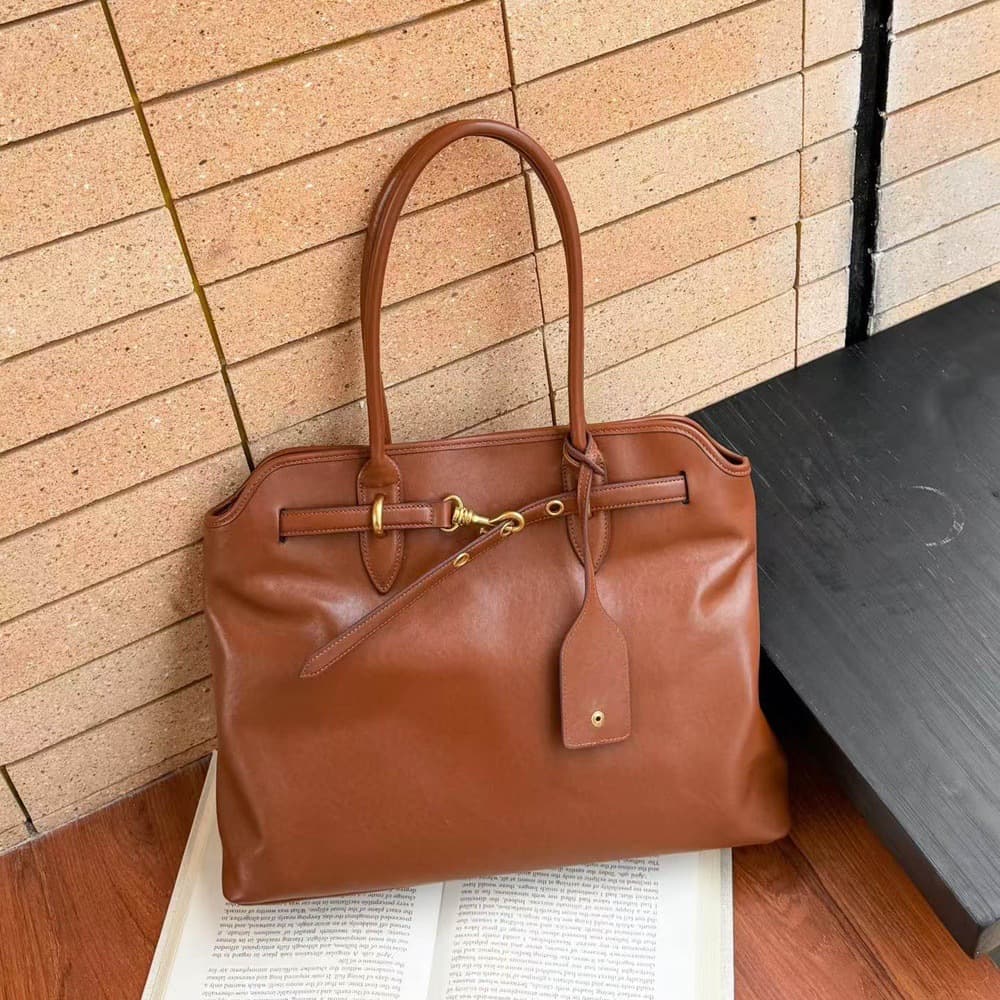 A4トートバッグ 上質な大容量シンプルトートバッグ