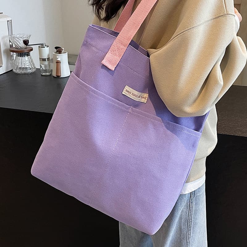 A4トートバッグ 日常に馴染む帆布ポケット付きトート