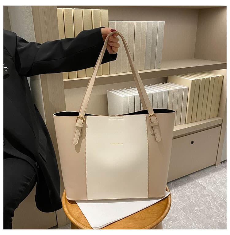 A4トートバック シンプル 上品レザー 大容量 トートバッグ