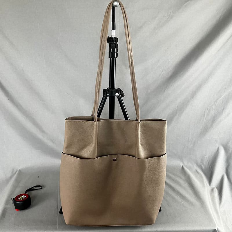 A4トートバック シンプル仕切り付きトート