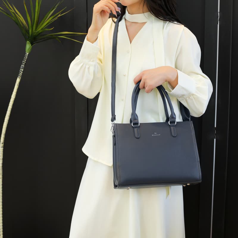A4トートバッグ 上品シルエット 2wayトートバッグ